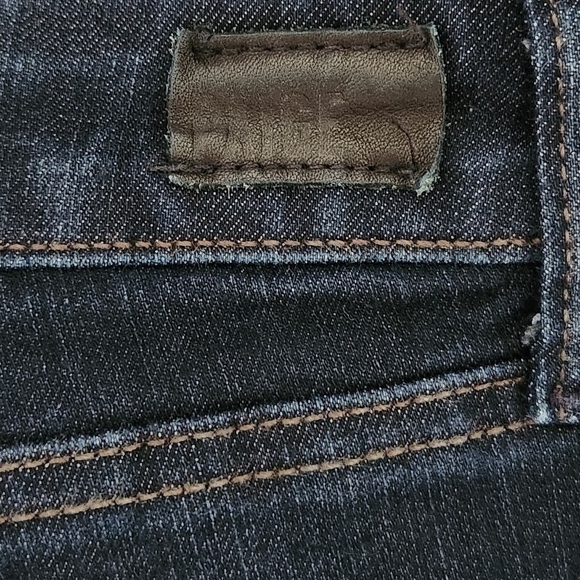 Paige Skyline Skinny Distressed Jeans - Picture 8 of 8